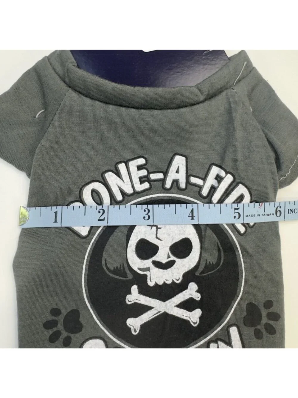 Bone-A-Fide Spooky Novelty Pet Halloween Tee Small Gray Skull Dog Costume NEW